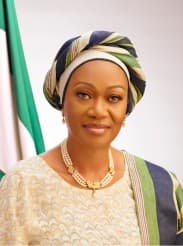 S.E Sénatrice Oluremi Tinubu, CON, République fédérale du Nigéria
